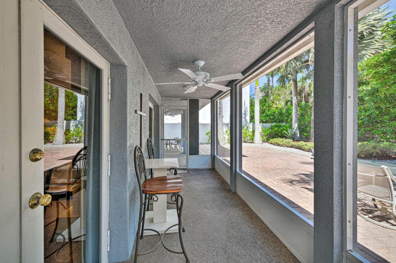 Lido Key Hideout With Patio And Yard And Walk To Beach! Sarasota Bagian luar foto